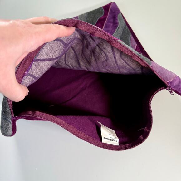 Crate & Barrel Purple & Gray 18" x 18" Oliveri Throw Pillow Cover Velvet Mod - Picture 4 of 6